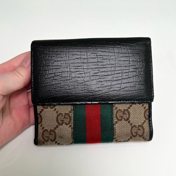 Gucci Tri-Fold Wallet Sherry Line GG Canvas
Monogram - Picture 2 of 5